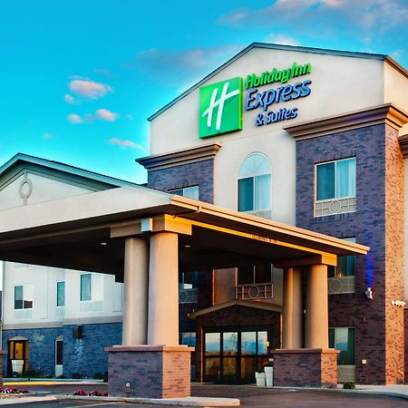 Holiday Inn Express Hotel & Suites Sheldon By Ihg Экстерьер фото