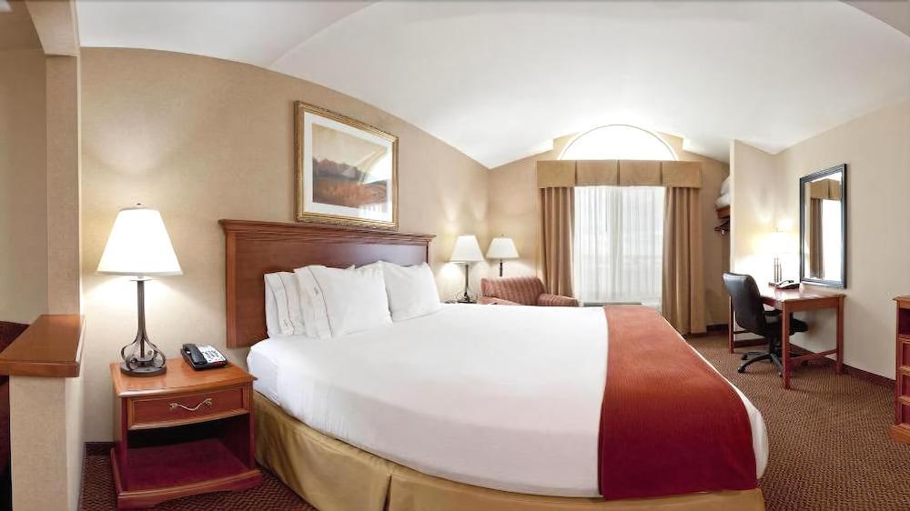 Holiday Inn Express Hotel & Suites Sheldon By Ihg Экстерьер фото