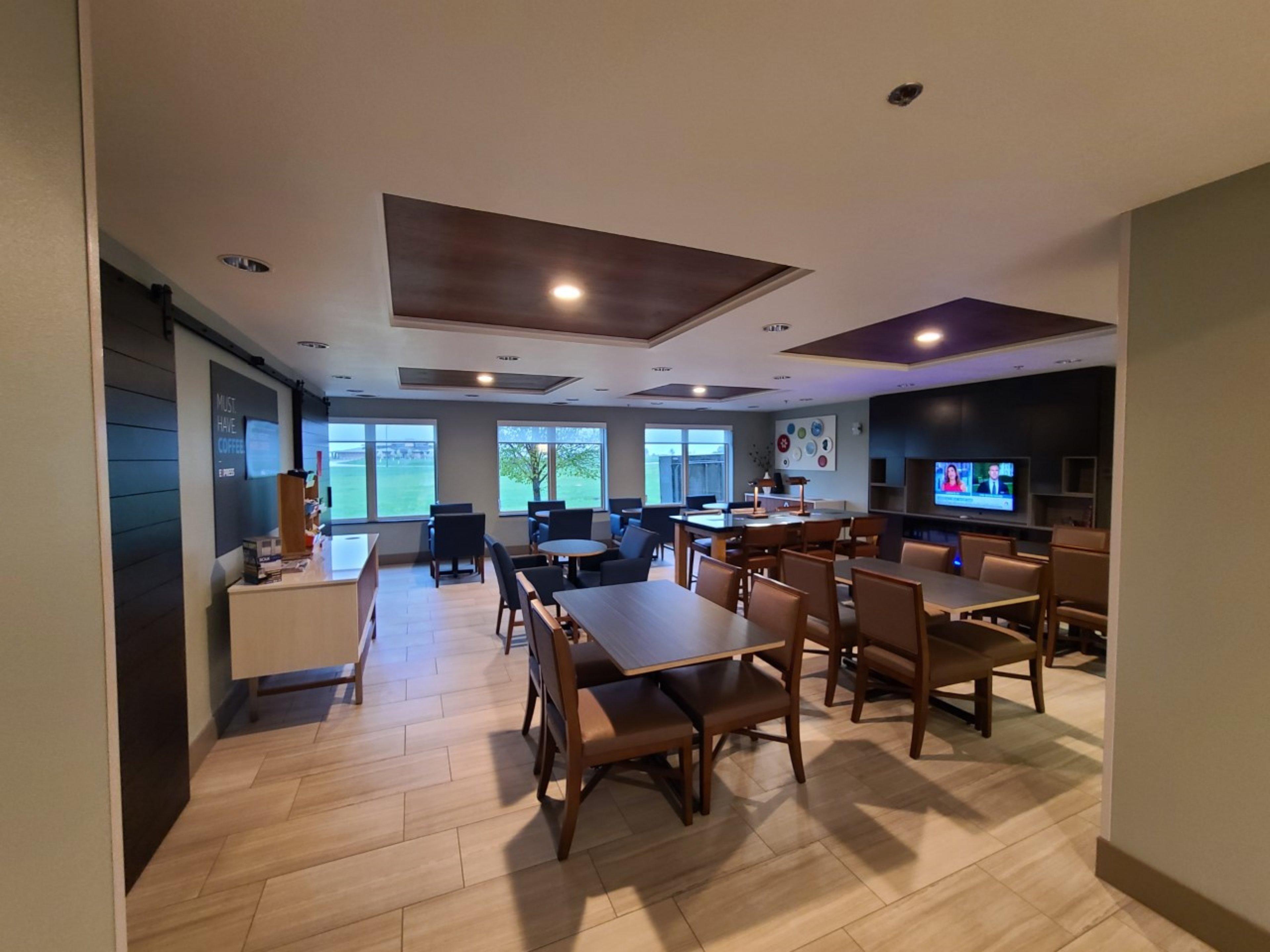 Holiday Inn Express Hotel & Suites Sheldon By Ihg Экстерьер фото